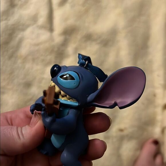 Stitch Guitar Playing ornament - Picture 4 of 5